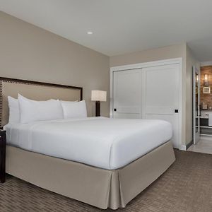 Cottages One Bedroom Suite